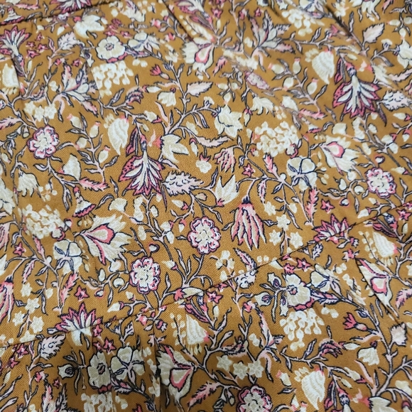 NWT Floral Spaghetti Strap Blouse - Picture 4 of 13